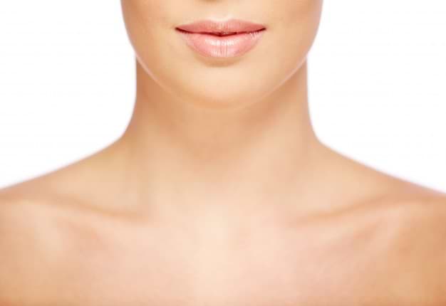 close-up-woman-s-neck-with-perfect-skin_1098-4023 (1)